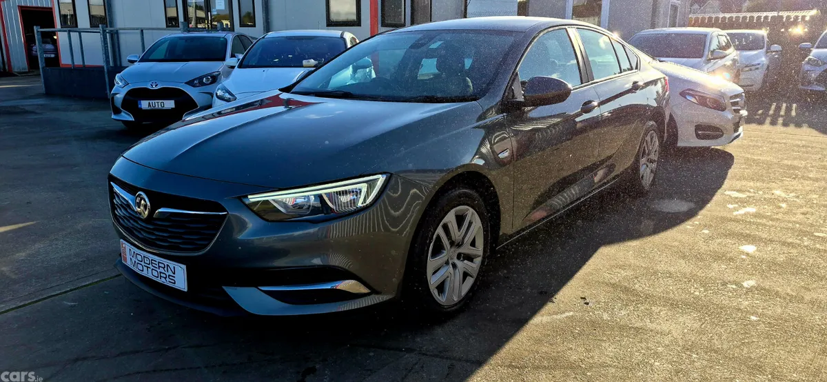 Vauxhall Insignia Hatchback, Diesel, 2018, Grey