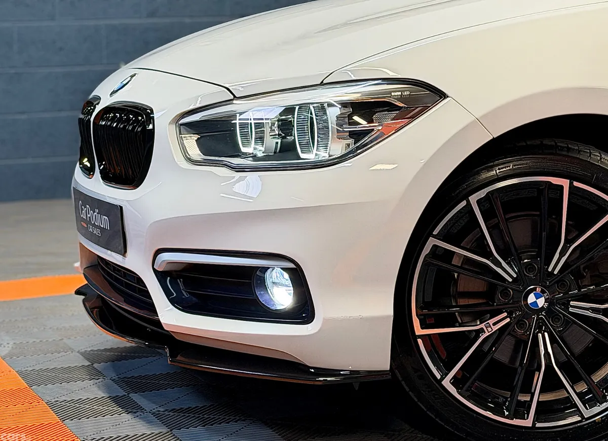 BMW 1-Series Hatchback, Diesel, 2017, White