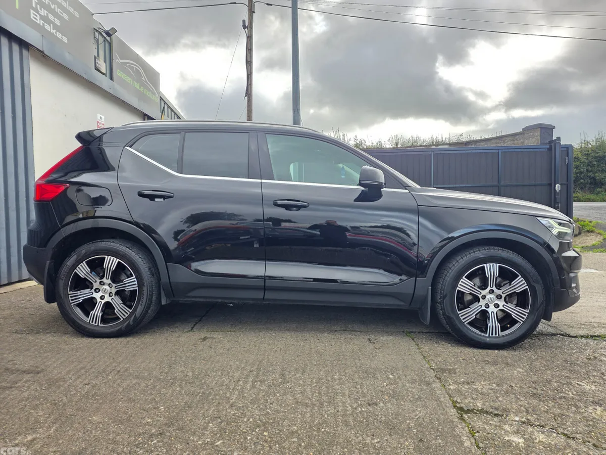 Volvo XC40 SUV, Diesel, 2019, Black