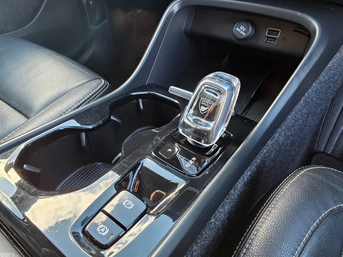Volvo XC40 SUV, Diesel, 2019, Black