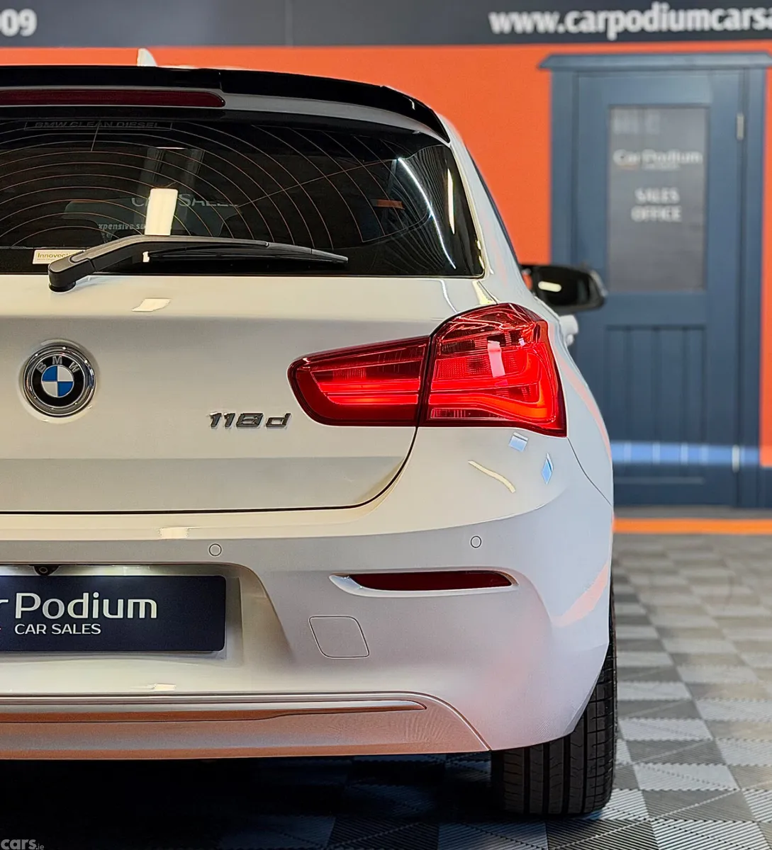 BMW 1-Series Hatchback, Diesel, 2017, White