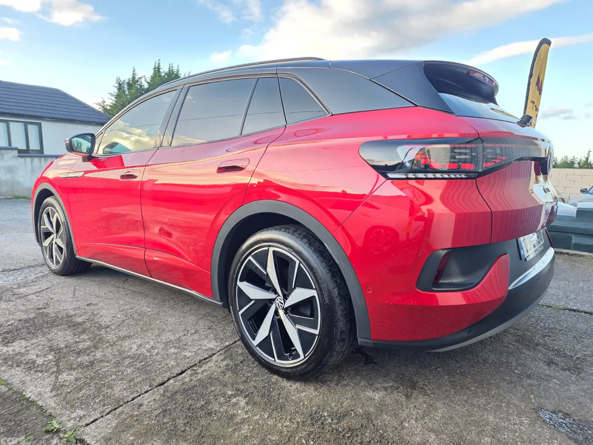 Volkswagen ID.4 Estate, Electric, 2023, Red