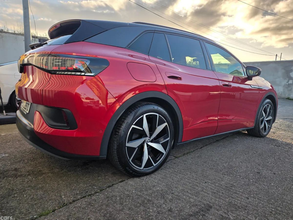 Volkswagen ID.4 Estate, Electric, 2023, Red