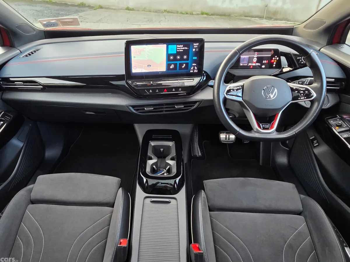 Volkswagen ID.4 Estate, Electric, 2023, Red