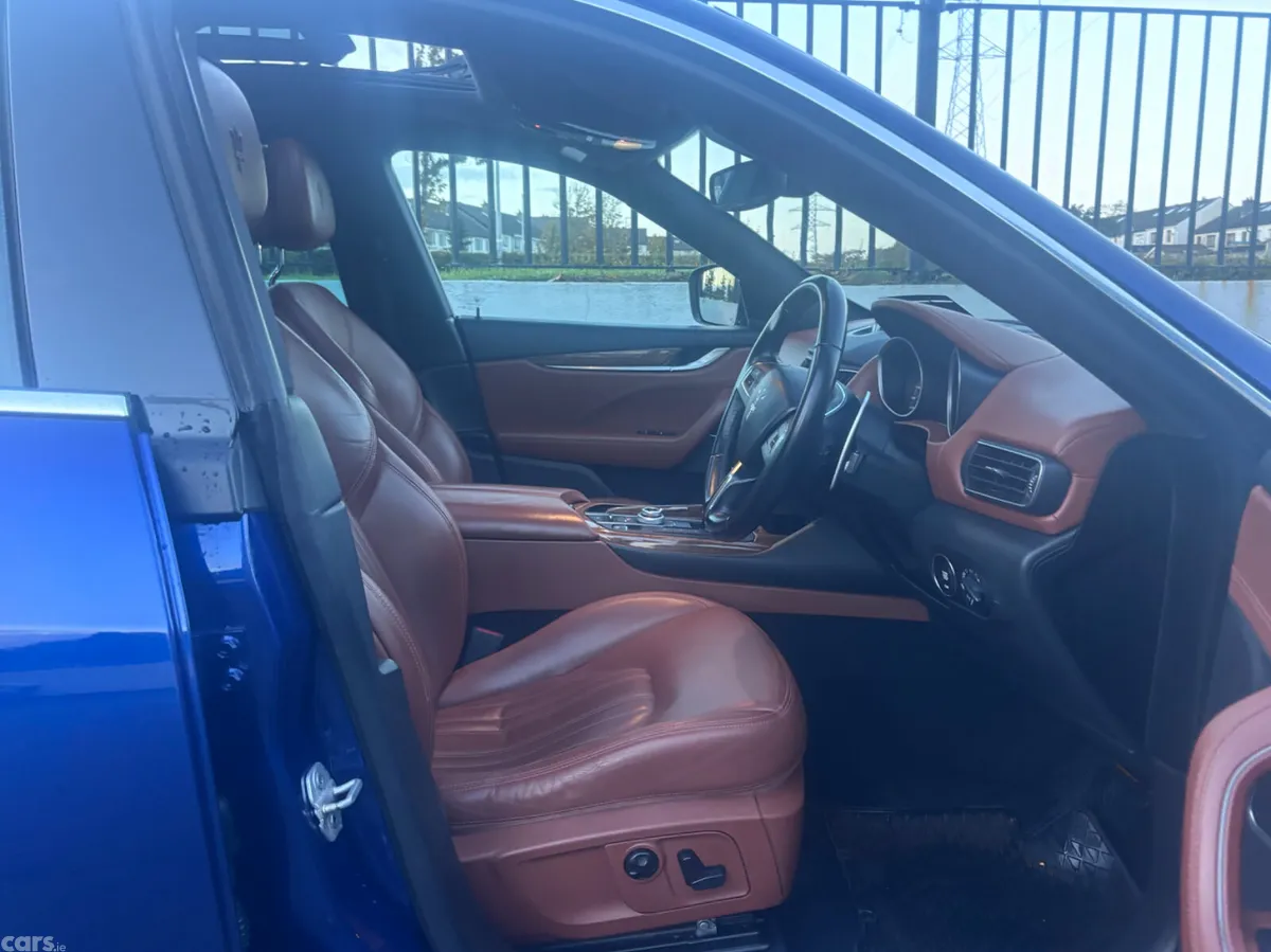 Maserati Levante SUV, Diesel, 2017, Blue
