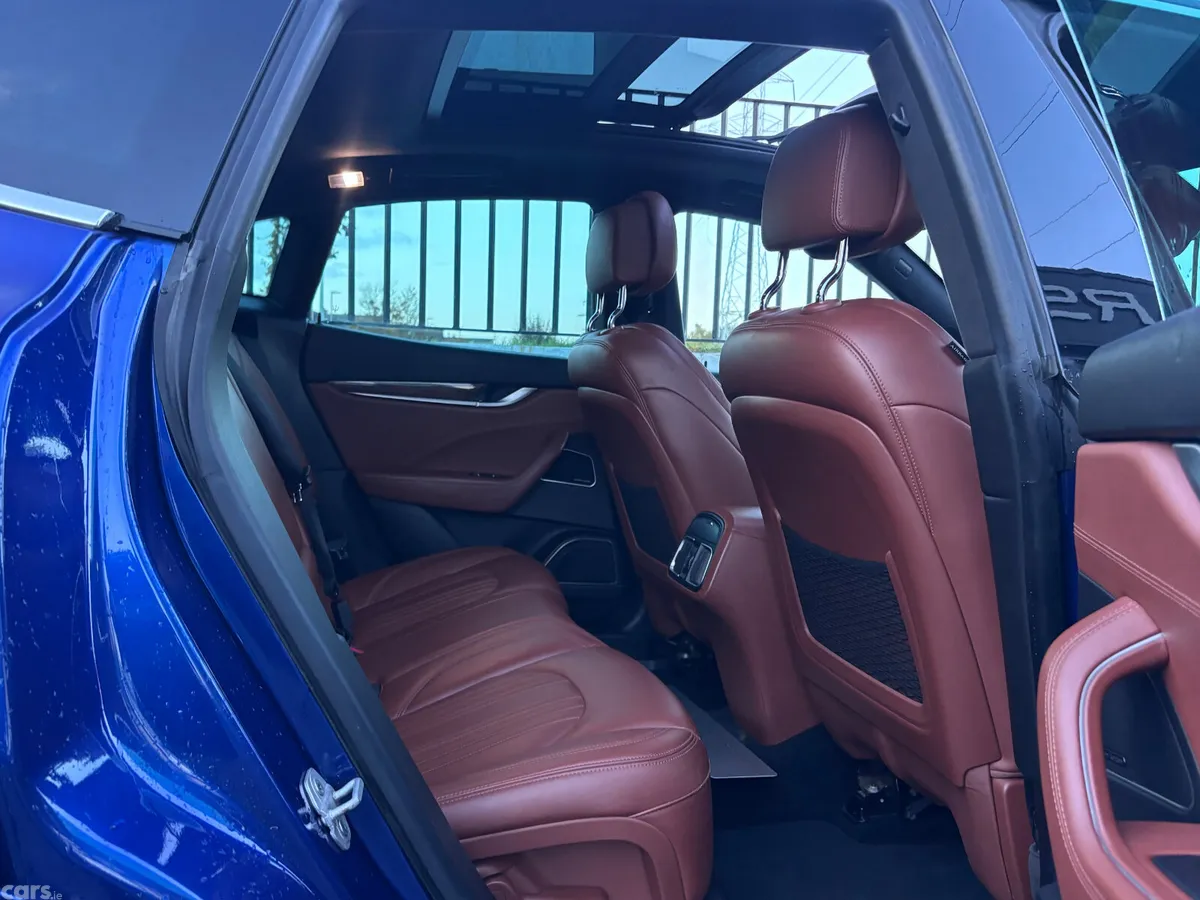 Maserati Levante SUV, Diesel, 2017, Blue