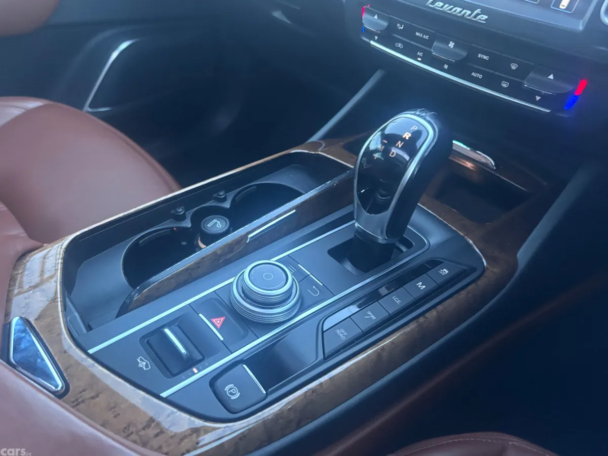 Maserati Levante SUV, Diesel, 2017, Blue
