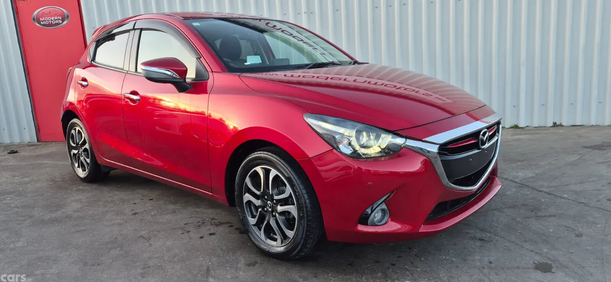Mazda Demio Hatchback, Diesel, 2015, Red