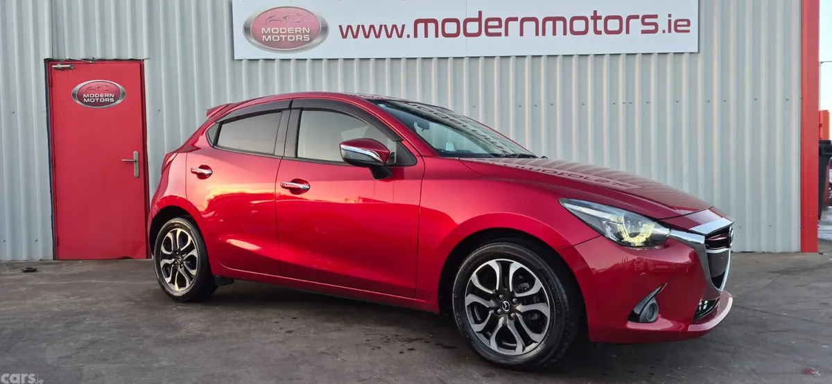 Mazda Demio Hatchback, Diesel, 2015, Red