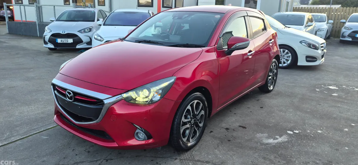 Mazda Demio Hatchback, Diesel, 2015, Red