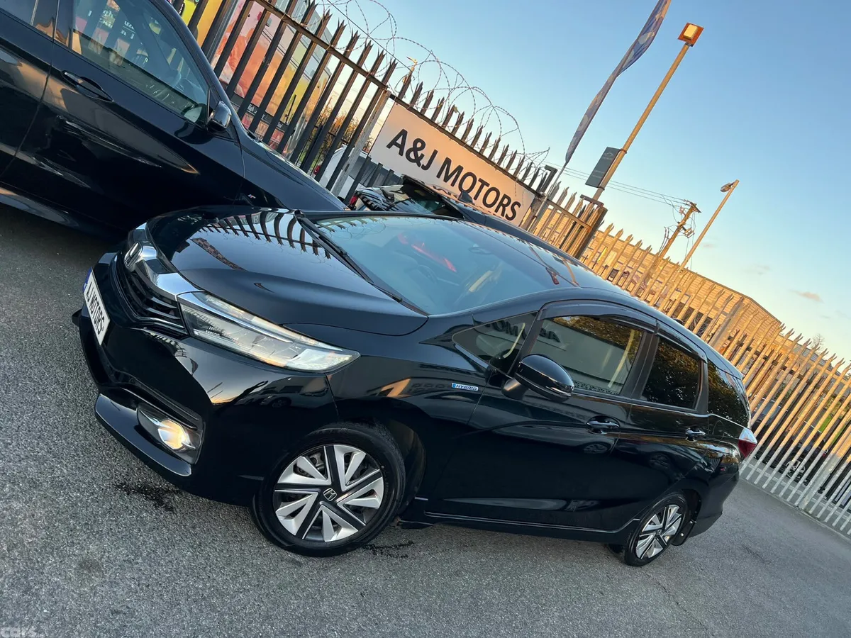 Honda Shuttle Estate, Petrol Hybrid, 2016, Black