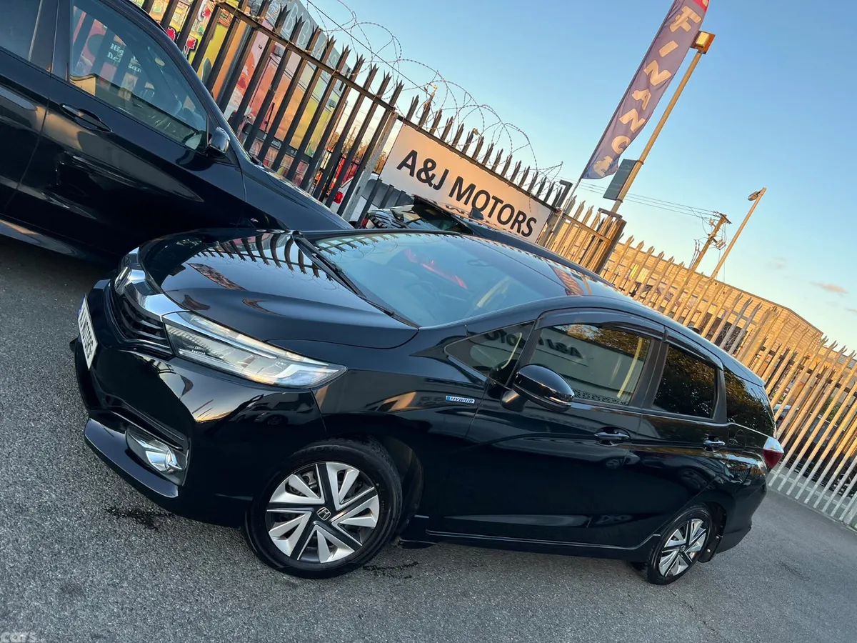 Honda Shuttle Estate, Petrol Hybrid, 2016, Black