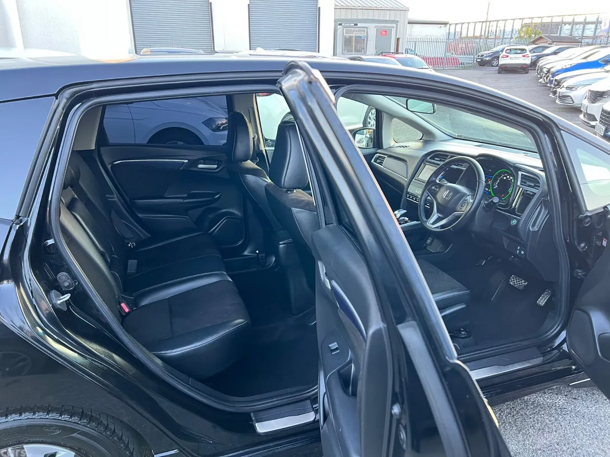 Honda Shuttle Estate, Petrol Hybrid, 2016, Black