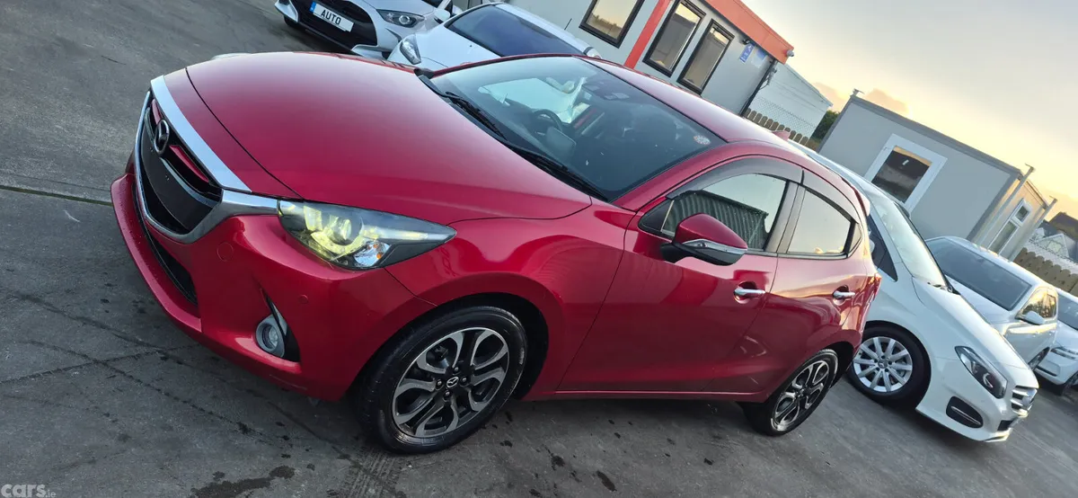 Mazda Demio Hatchback, Diesel, 2015, Red