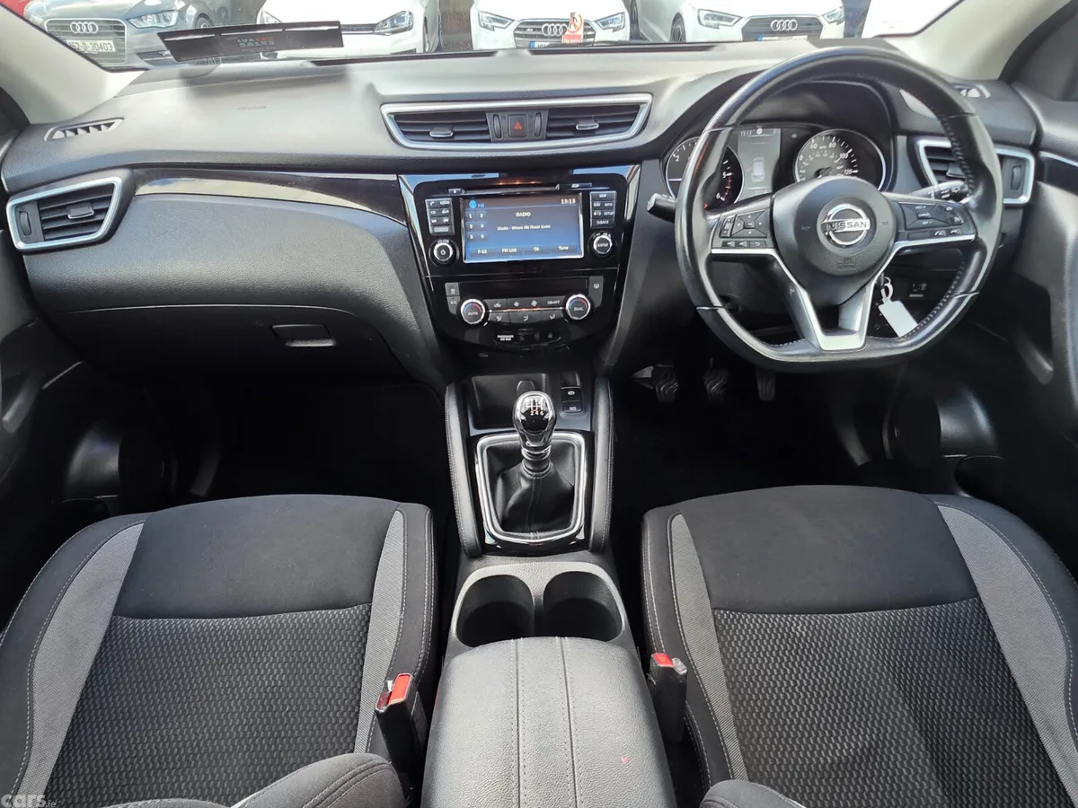 Nissan Qashqai Hatchback, Diesel, 2018, Silver