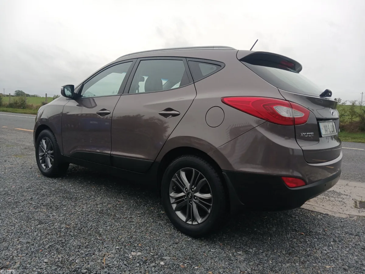 Hyundai ix35 SUV, Diesel, 2014, Brown