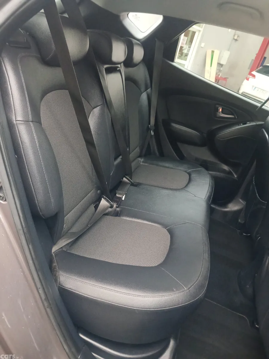 Hyundai ix35 SUV, Diesel, 2014, Brown