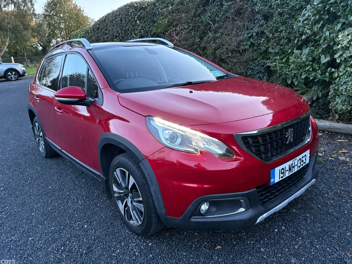 Peugeot 2008 Estate, Diesel, 2019, Red