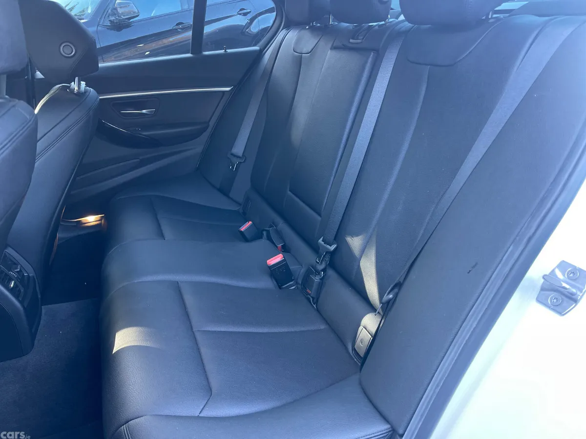 BMW 3-Series Saloon, Diesel, 2016, White