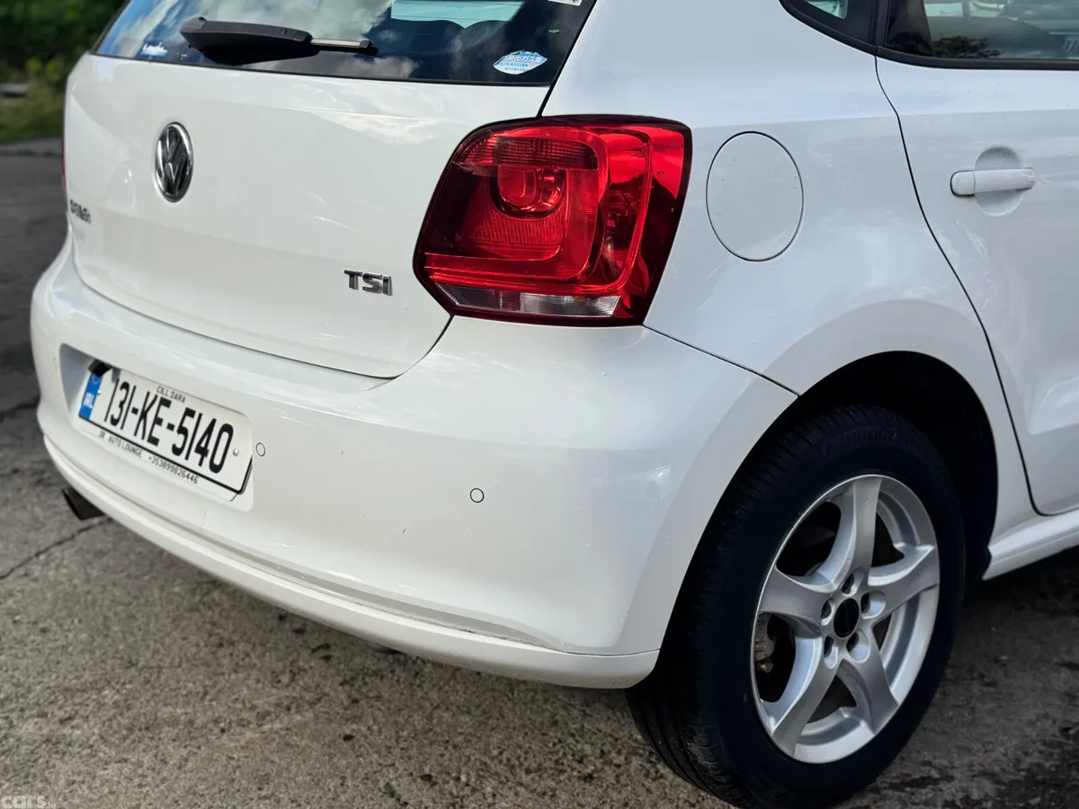 Volkswagen Polo Hatchback, Petrol, 2013, White