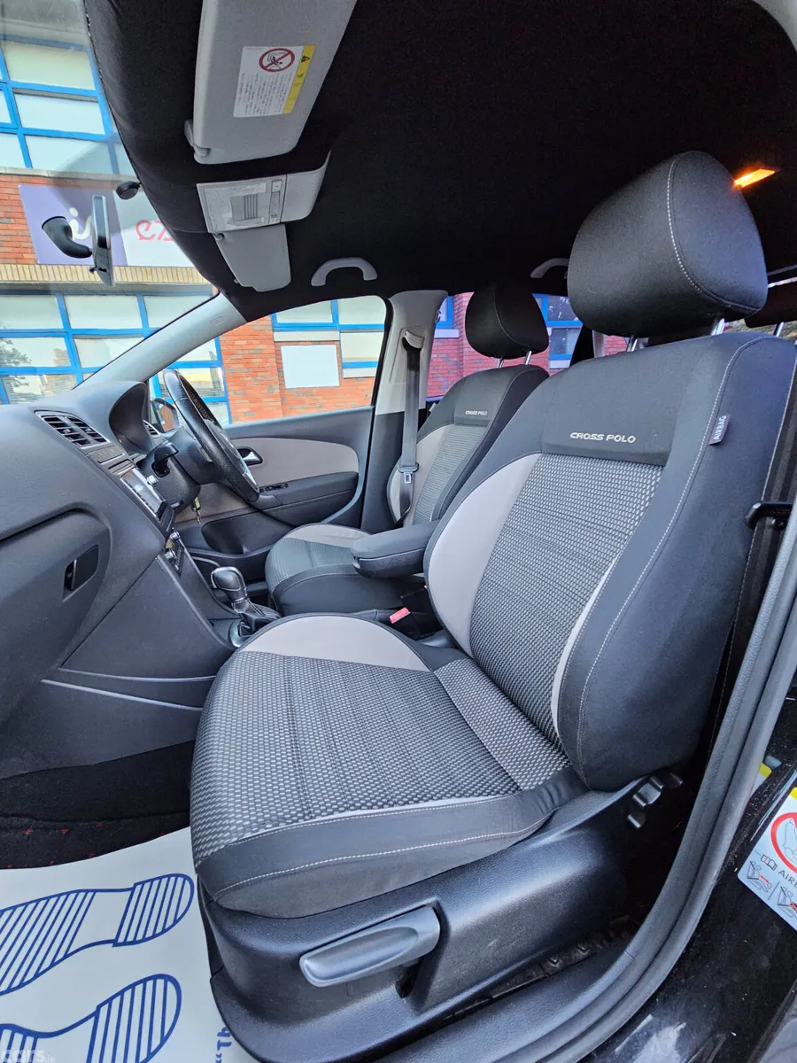 Volkswagen Polo Hatchback, Petrol, 2012, Black