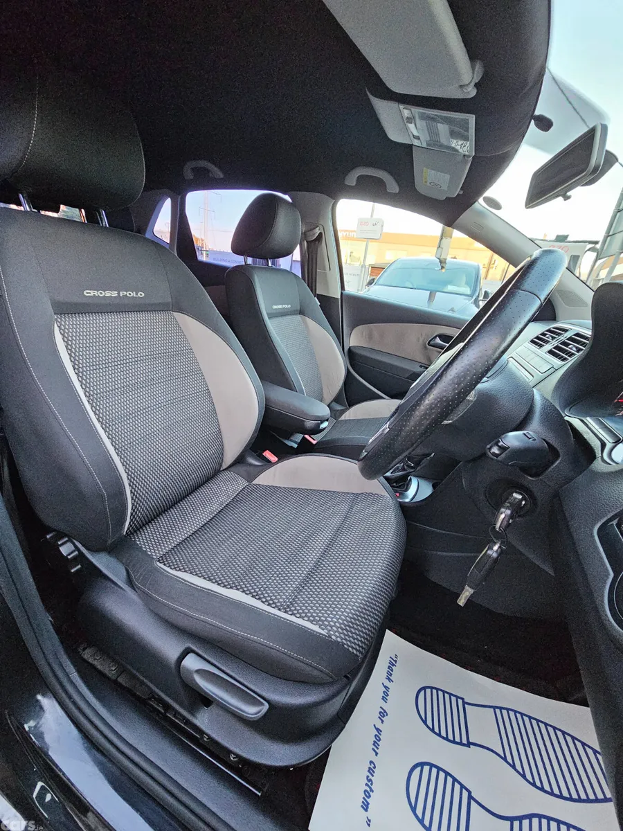 Volkswagen Polo Hatchback, Petrol, 2012, Black