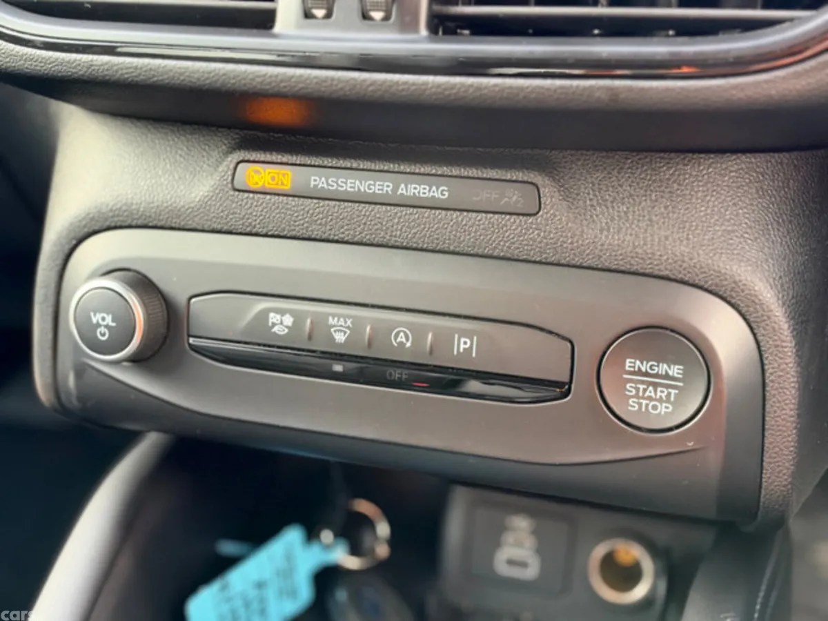 Ford Focus Hatchback, Diesel, 2022, Grey