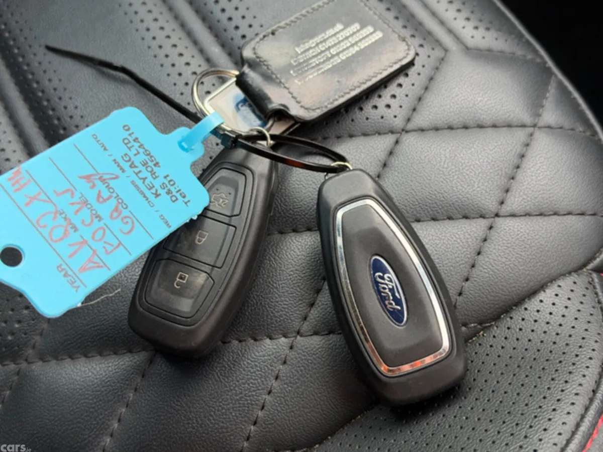 Ford Focus Hatchback, Diesel, 2022, Grey