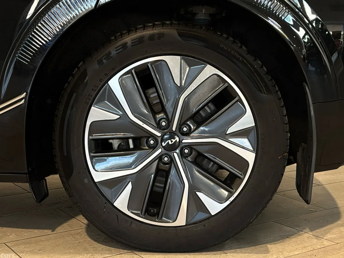 Kia EV6 MPV, Electric, 2023, Black