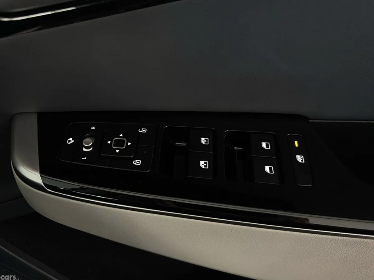 Kia EV6 MPV, Electric, 2023, Black