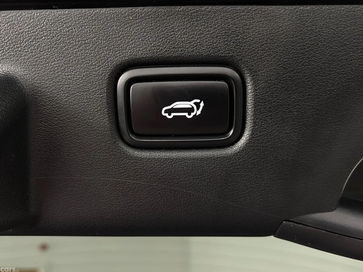 Kia EV6 MPV, Electric, 2023, Black
