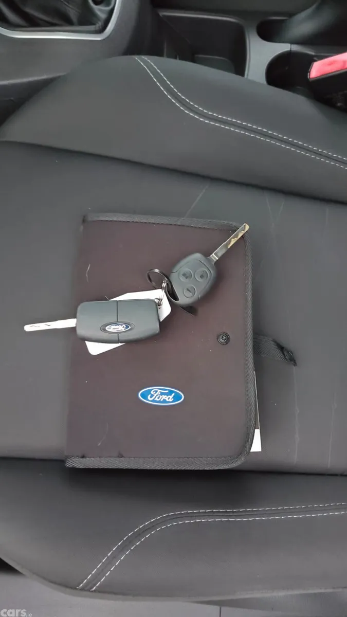 Ford Fiesta Hatchback, Diesel, 2015, Silver