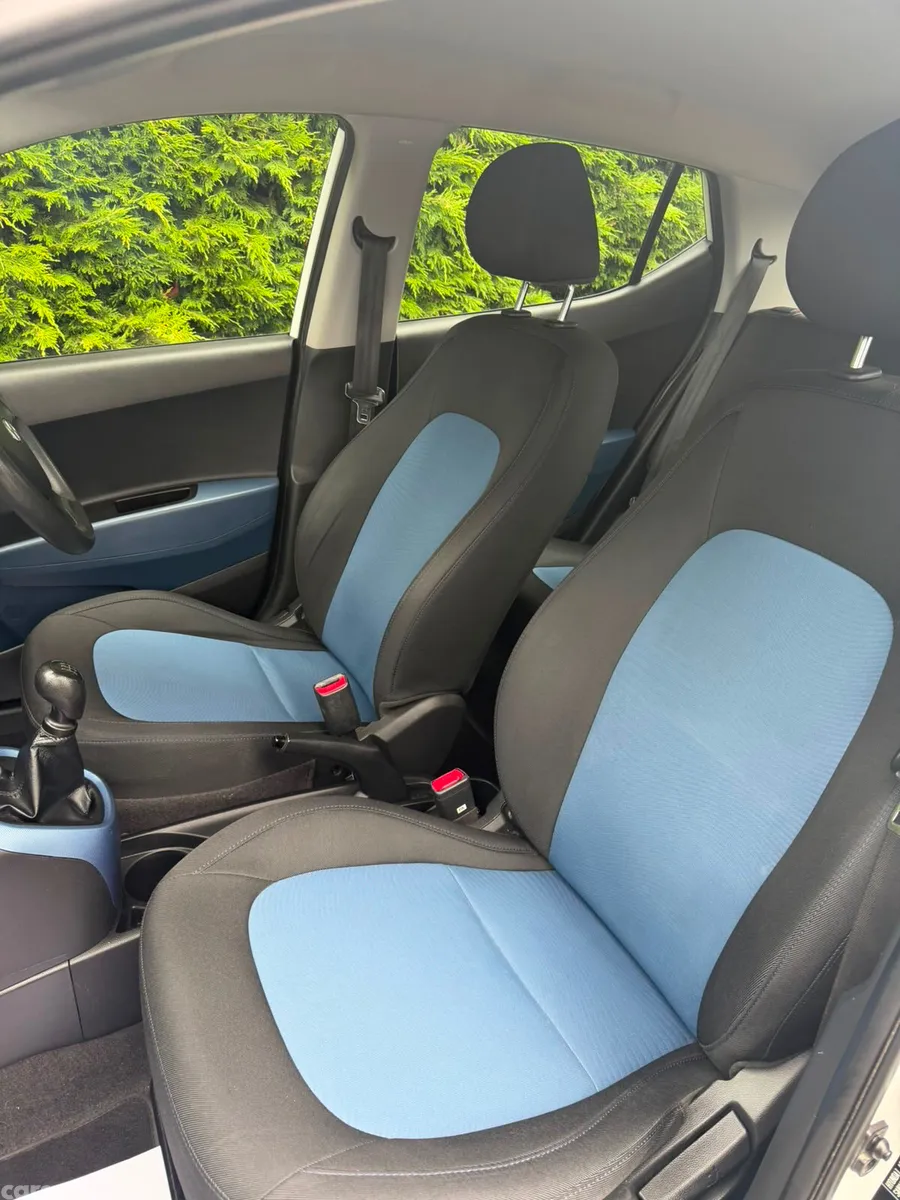 Hyundai i10 Hatchback, Petrol, 2019, White