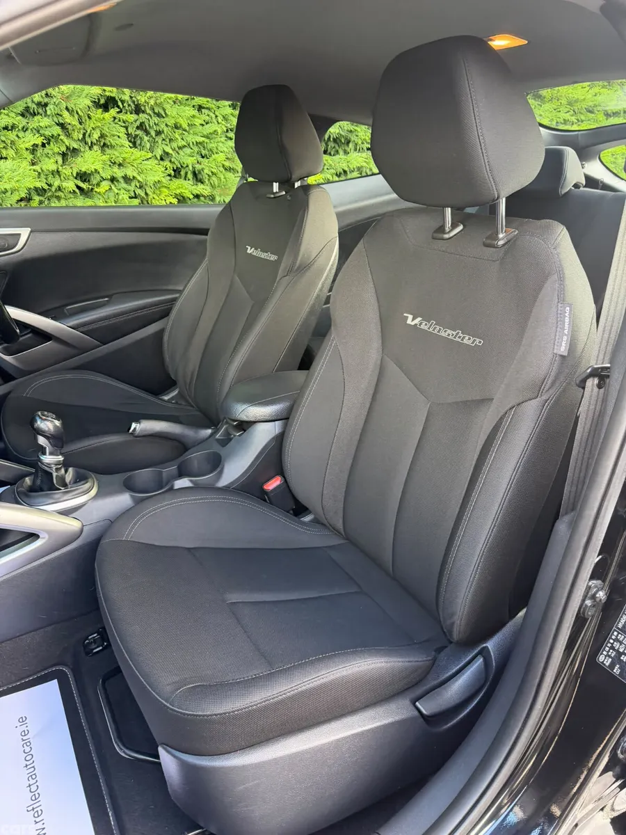 Hyundai Veloster Hatchback, Petrol, 2014, Black