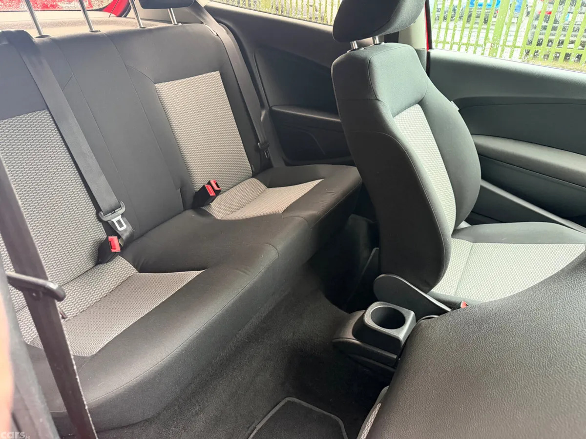 Volkswagen Polo Hatchback, Petrol, 2013, Red