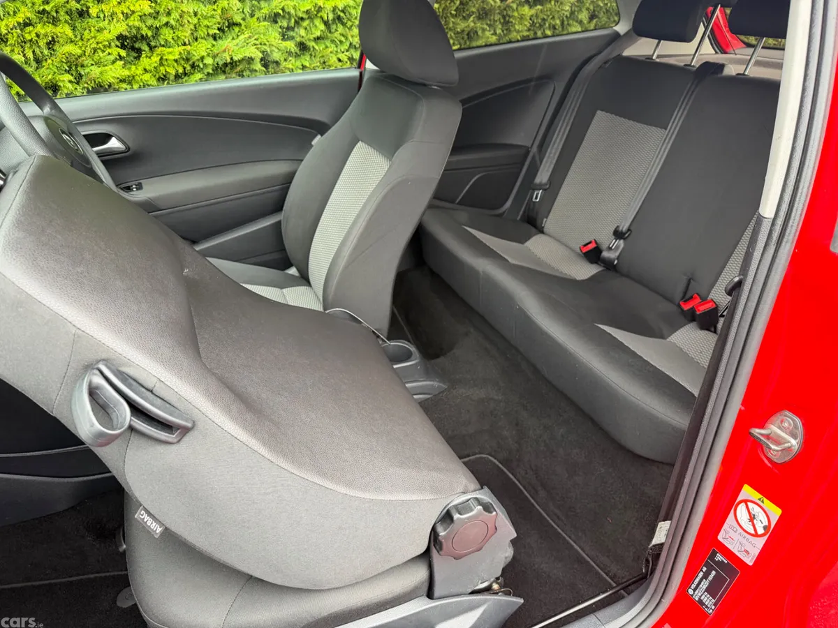 Volkswagen Polo Hatchback, Petrol, 2013, Red
