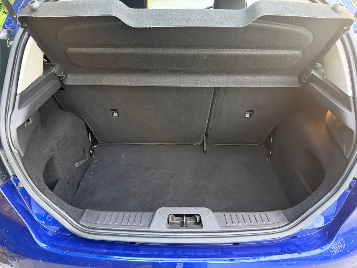Ford Fiesta Hatchback, Petrol, 2015, Blue
