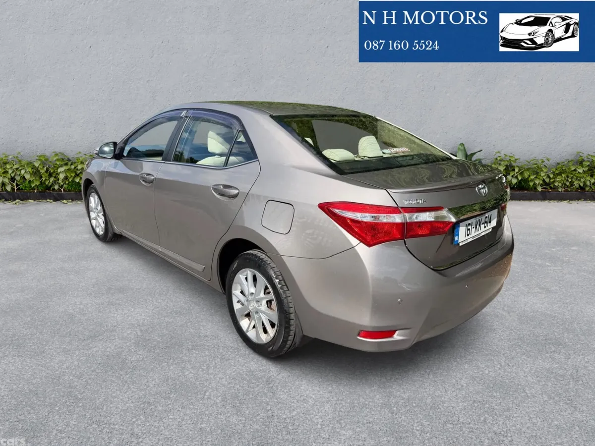 Toyota Corolla Saloon, Diesel, 2016, Grey