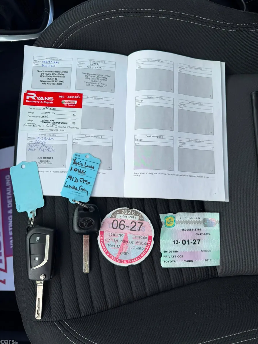 Toyota Yaris MPV, Petrol, 2019, Grey