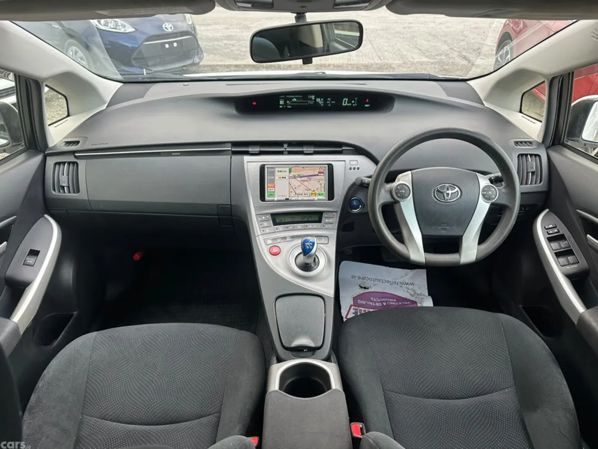 Toyota Prius Hatchback, Petrol Hybrid, 2013, White