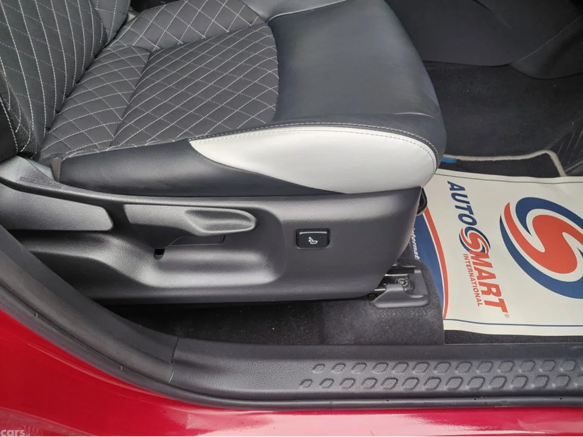 Toyota C-HR Hatchback, Petrol Hybrid, 2019, Red