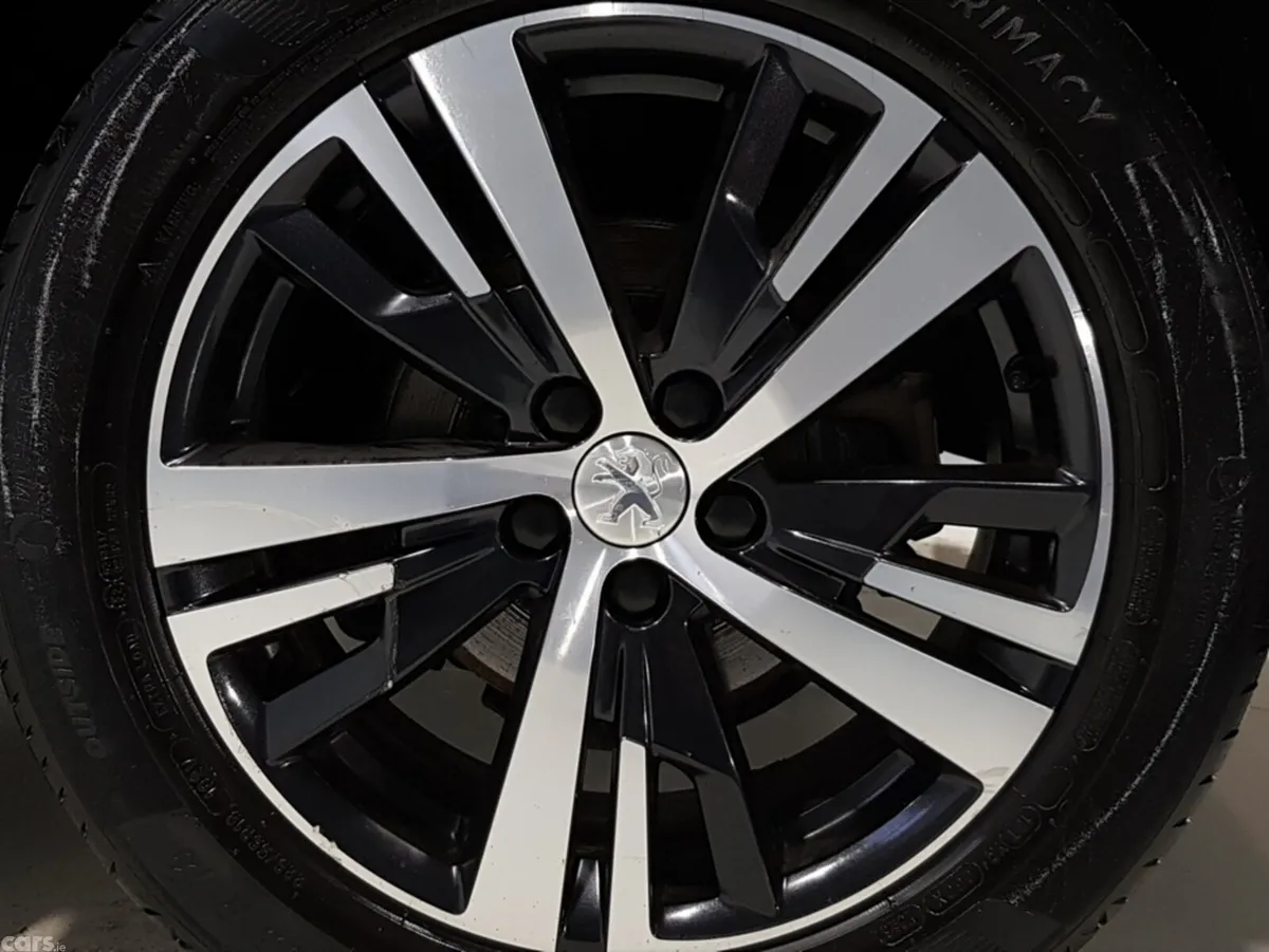 Peugeot 3008 MPV, Diesel, 2020, Brown