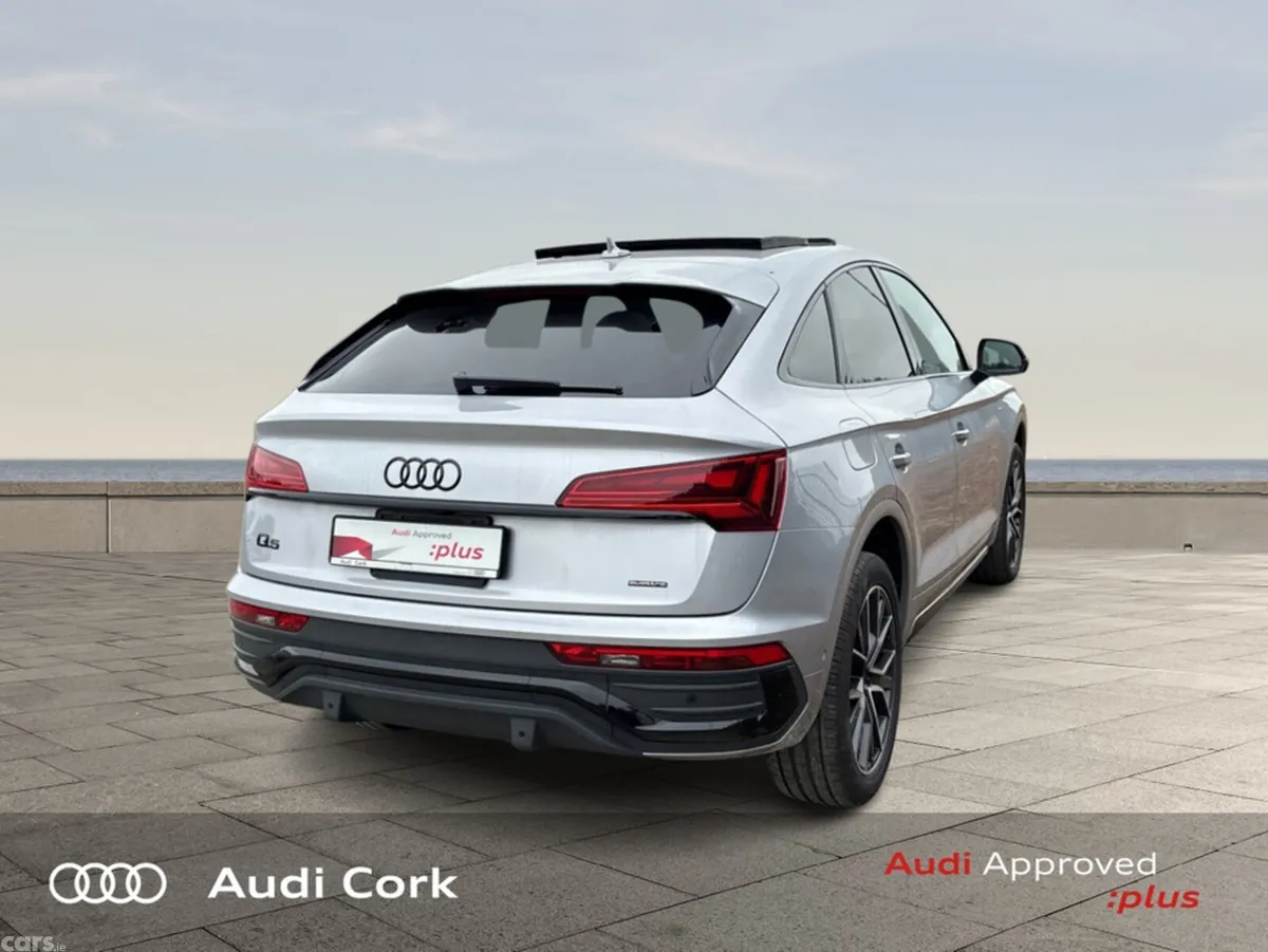 Audi Q5 Hatchback, Diesel, 2025, Silver
