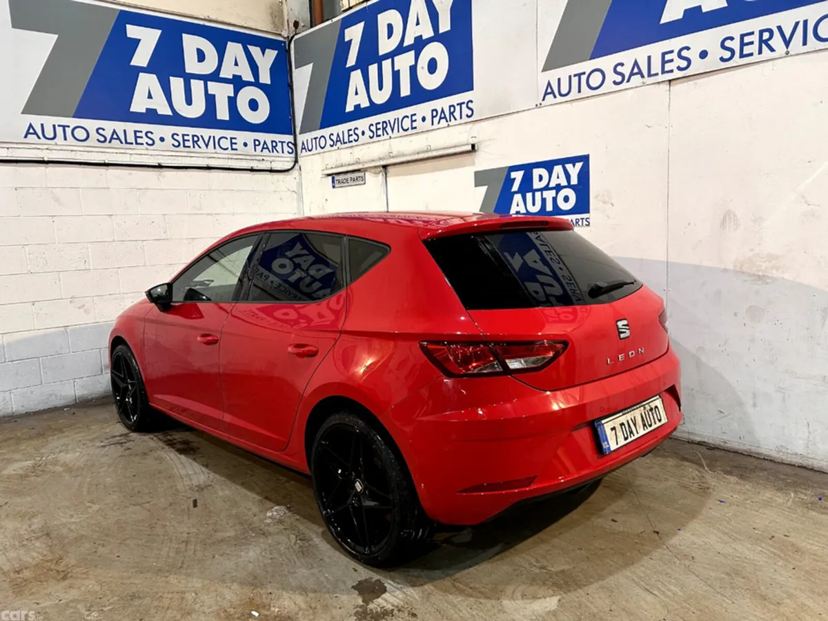SEAT Leon Hatchback, Diesel, 2020, Red
