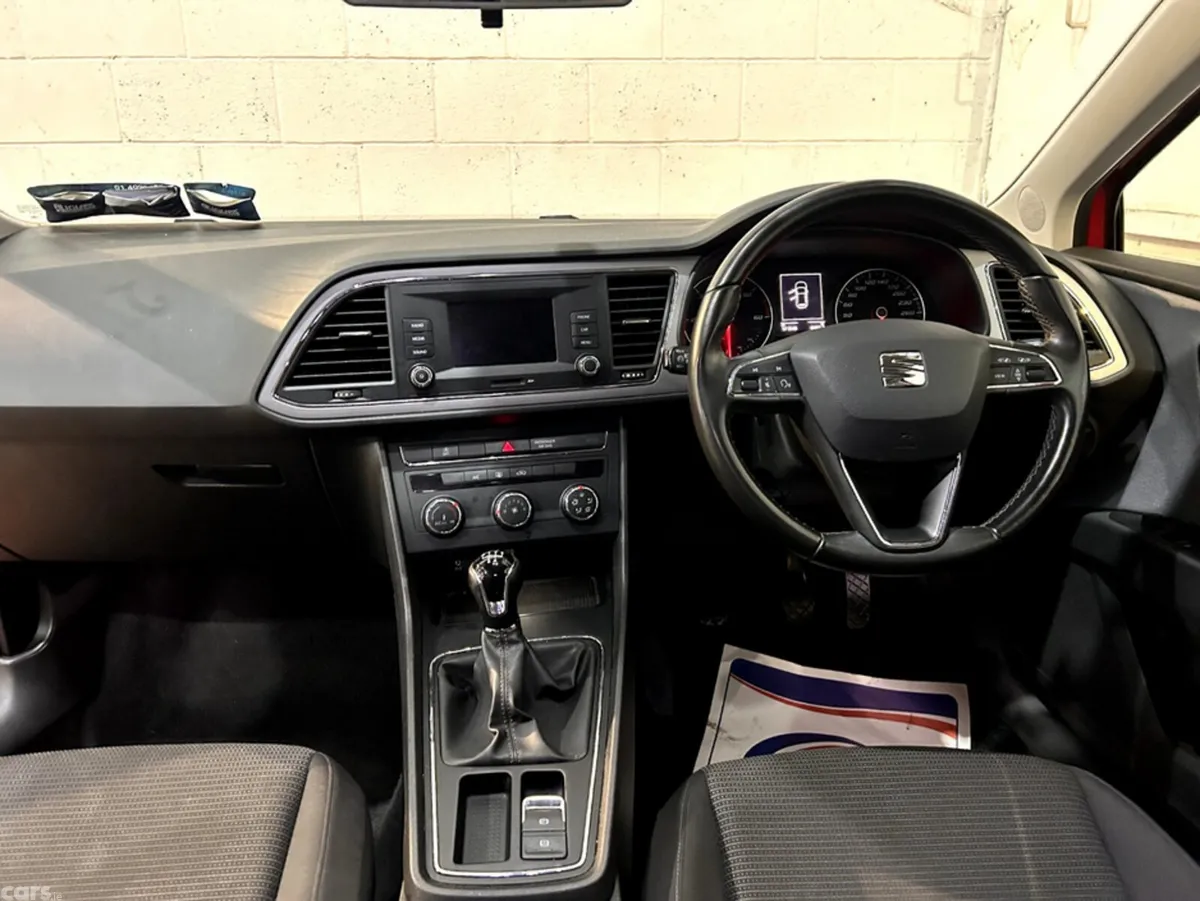 SEAT Leon Hatchback, Diesel, 2020, Red