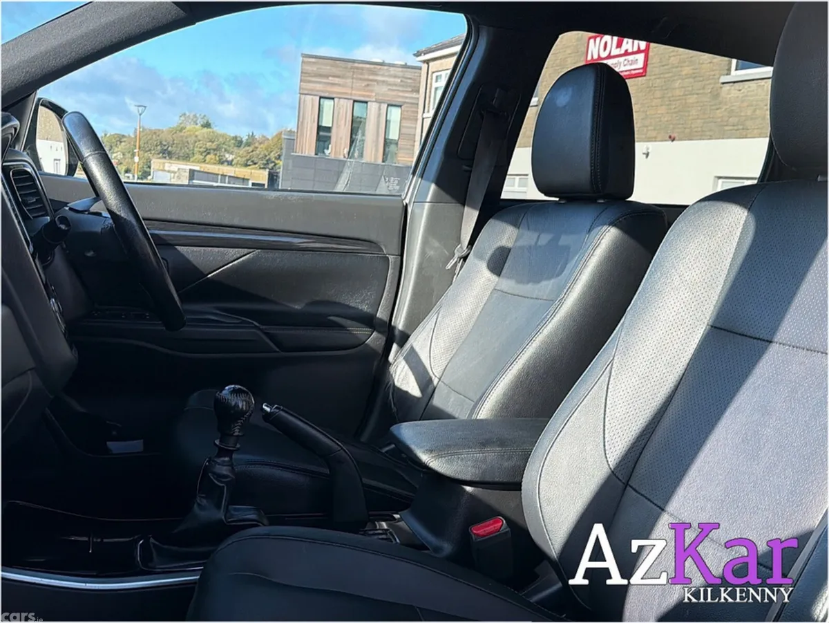 Mitsubishi Outlander SUV, Diesel, 2019, Grey