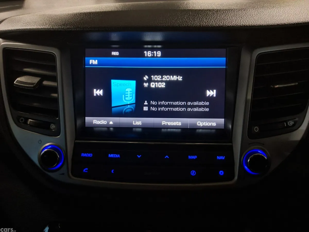 Hyundai Tucson SUV, Diesel, 2016, Silver
