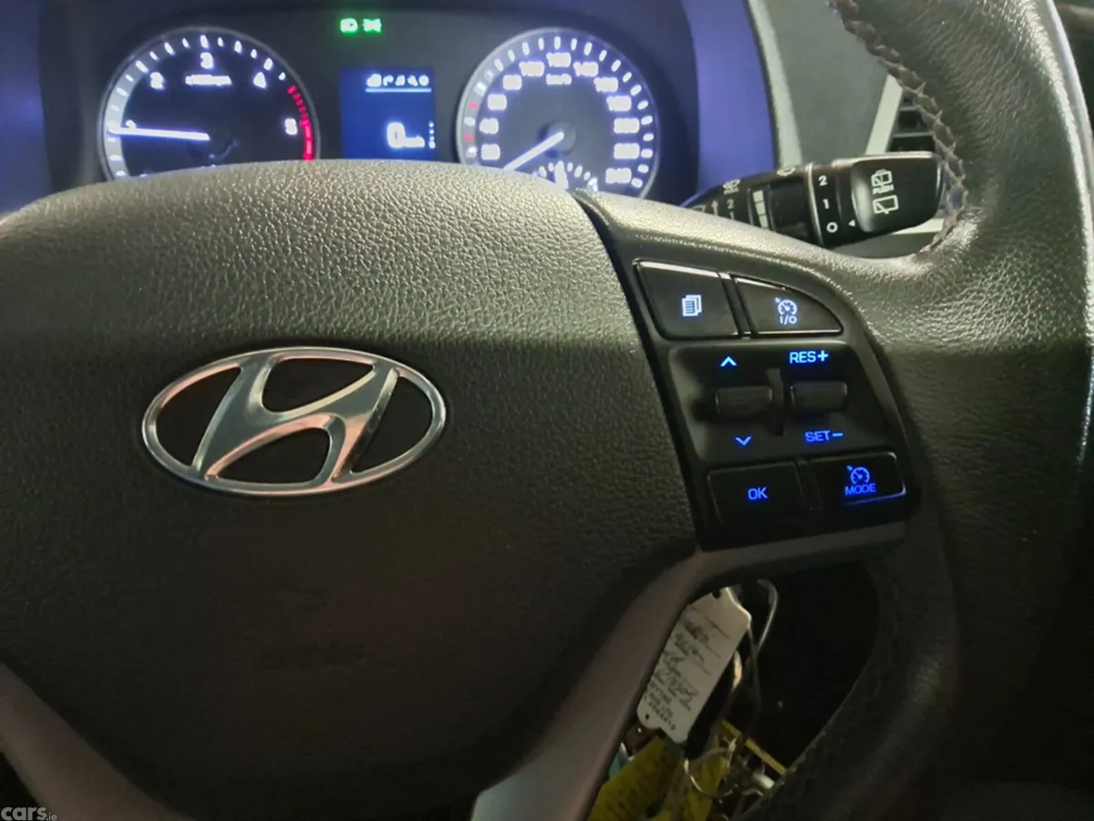 Hyundai Tucson SUV, Diesel, 2016, Silver