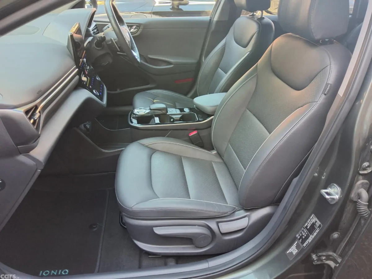 Hyundai IONIQ Hatchback, Electric, 2022, Grey