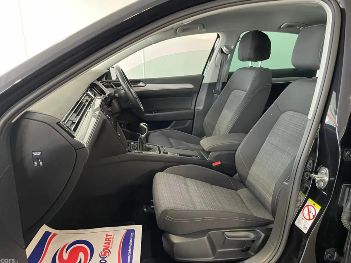 Volkswagen Passat Saloon, Diesel, 2020, Black